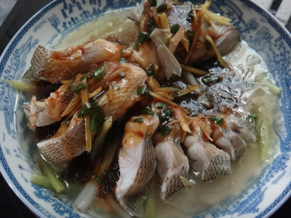 蒸开屏鱼步骤9
