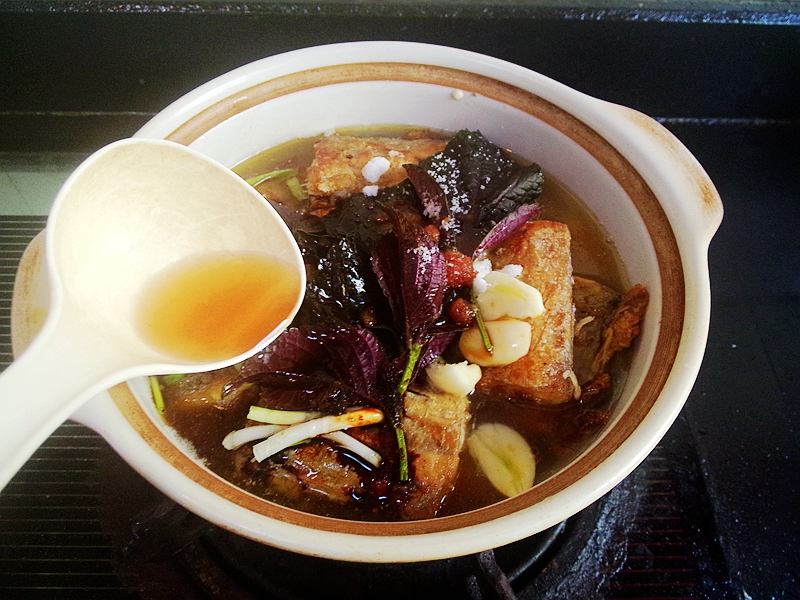 紫苏豆腐炖带鱼步骤11
