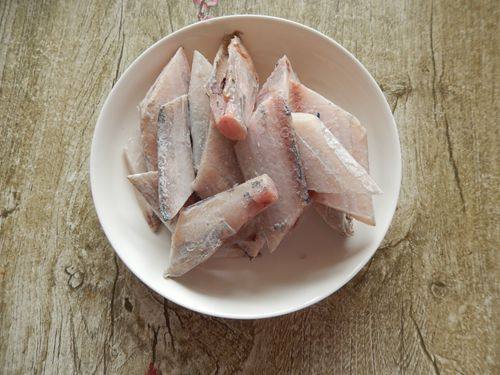 带鱼豆腐煲步骤2