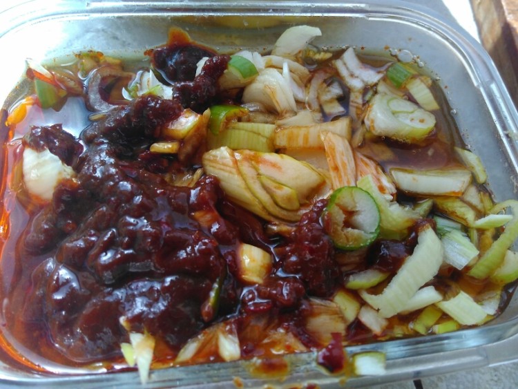 腊八蒜带鱼烧豆腐步骤2