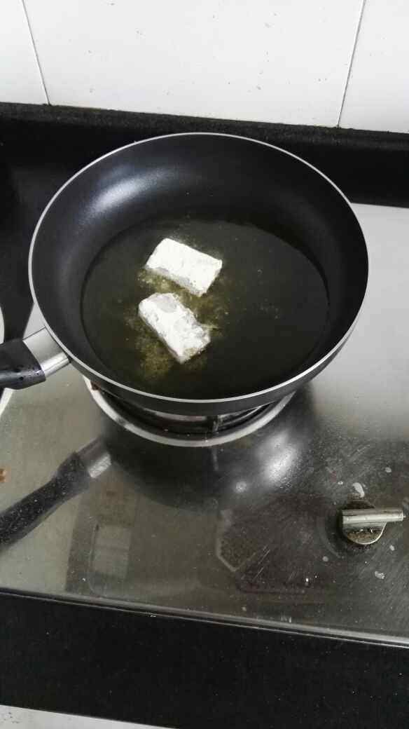 豆腐炖带鱼步骤4