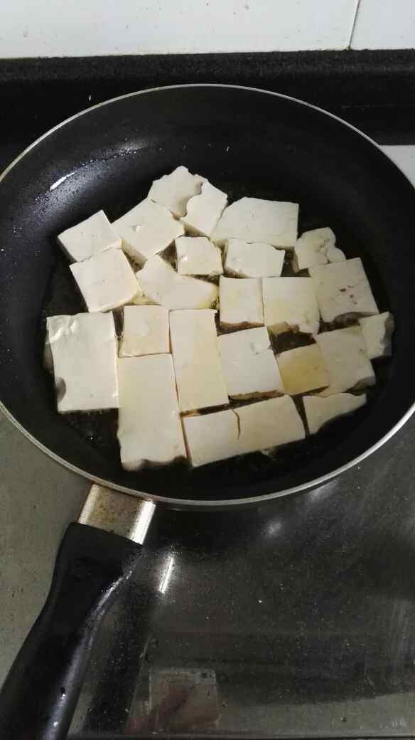 豆腐炖带鱼步骤7