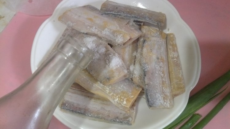 糖醋带鱼#多效护理一步骤2