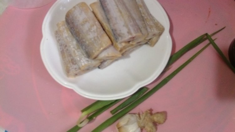 糖醋带鱼#多效护理一步骤1
