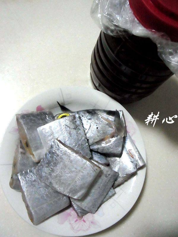豆瓣酱烧带鱼步骤1