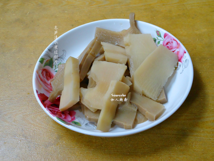 冬笋焖带鱼步骤2