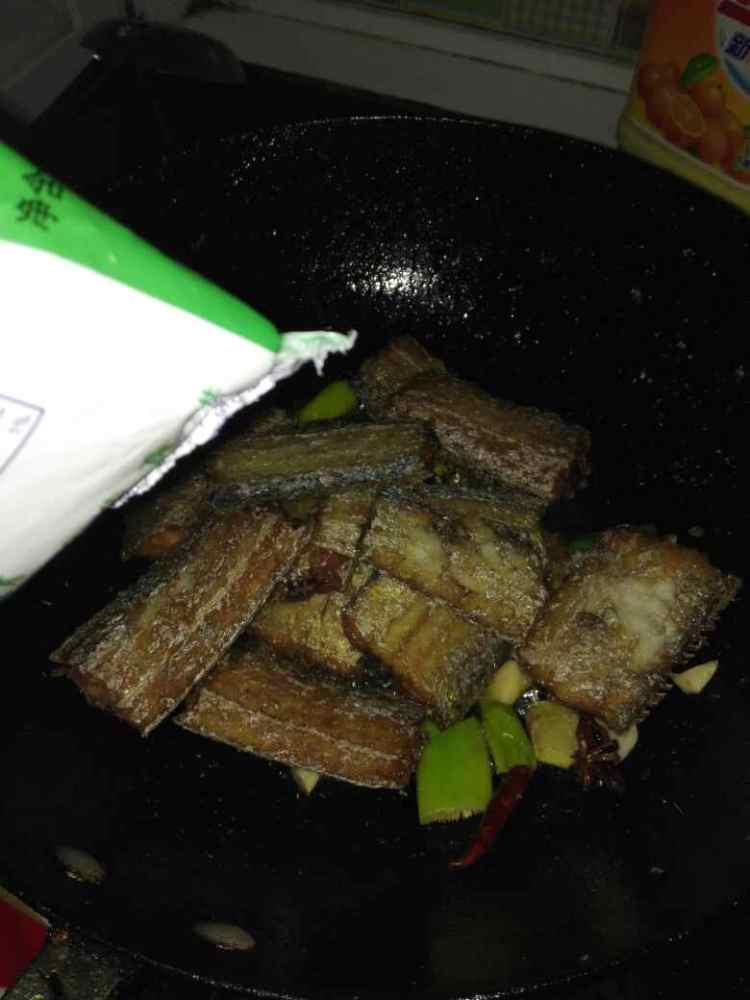 炖带鱼步骤9