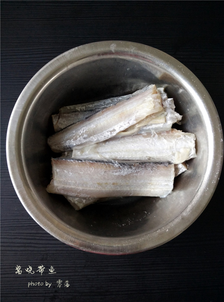 【沙茶美食】酱烧带鱼步骤2