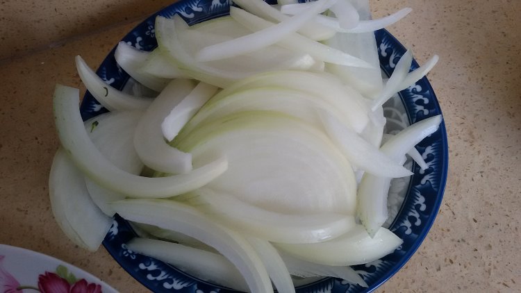 洋葱香辣带鱼步骤1