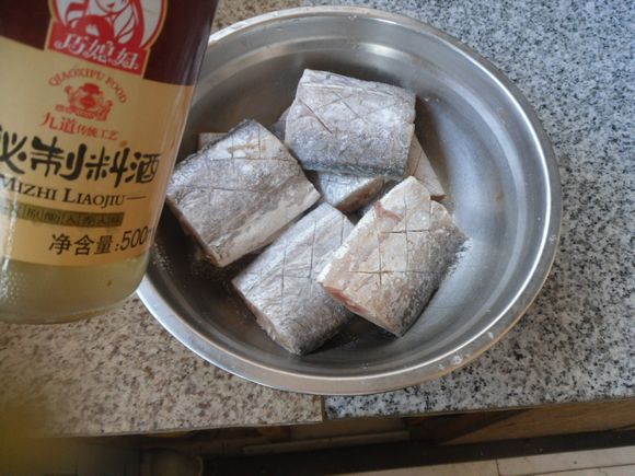 麻辣粉煎带鱼步骤3