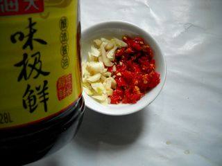 蒜香剁椒烹带鱼步骤3