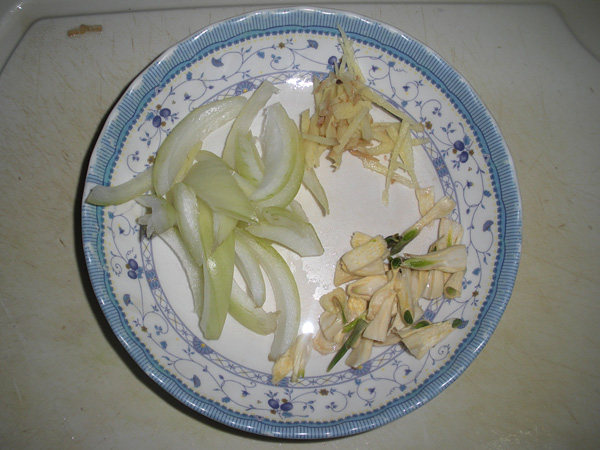 鲜菇蒜蓉酱烧带鱼步骤5