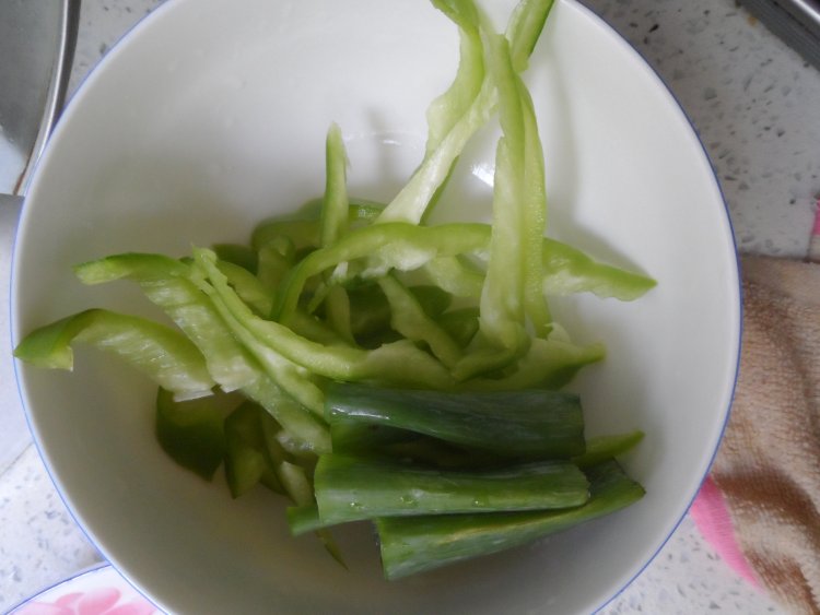 青椒带鱼步骤3