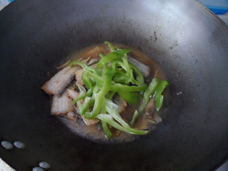 青椒带鱼步骤8