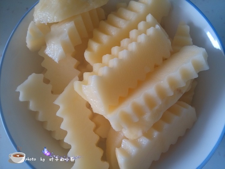 土豆烧带鱼步骤4