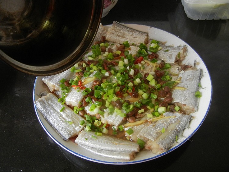 豆豉蒸带鱼步骤9