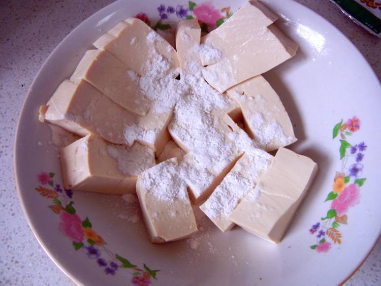 老豆腐烧带鱼步骤3
