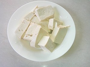 红烧带鱼豆腐步骤3