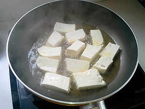 红烧带鱼豆腐步骤6