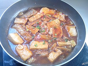 红烧带鱼豆腐步骤11
