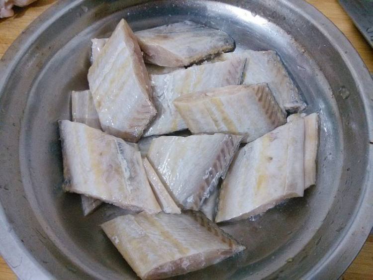 干烧香辣带鱼步骤5