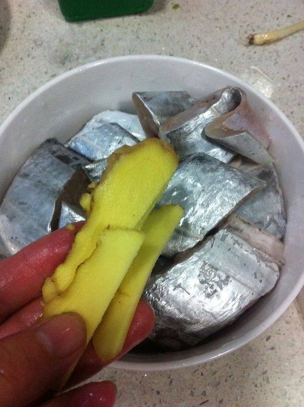 豆酱蒸带鱼步骤2