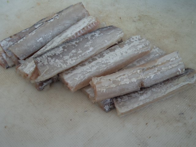 煎烹带鱼条步骤3