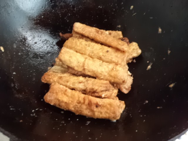 煎烹带鱼条步骤11