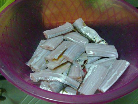 香菜豆酱带鱼步骤2