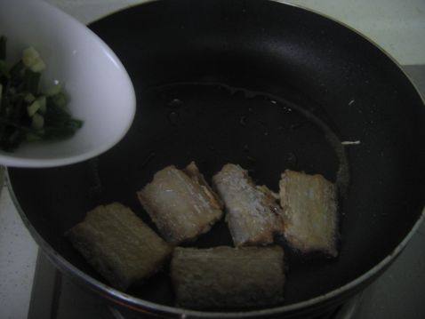 盐酥带鱼步骤5