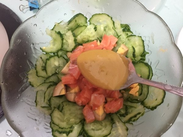 三文鱼黄瓜沙拉#多效步骤7