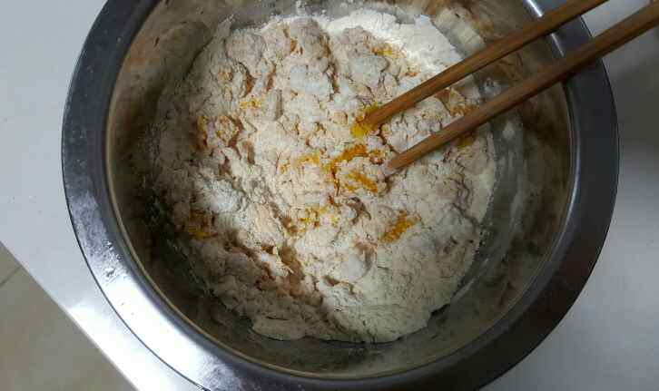 芦笋三文鱼南瓜包步骤2