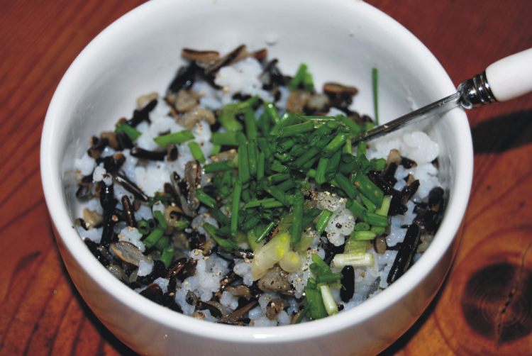 三文鱼菰米饭卷步骤2