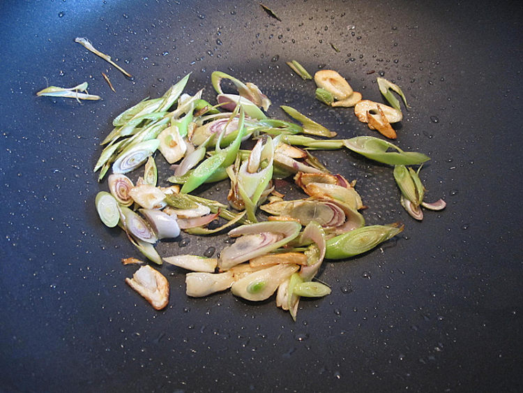 香茅蒜片三文鱼步骤8