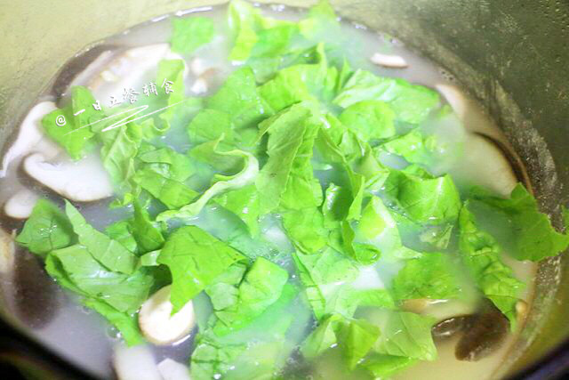 香菇白菜粥步骤5