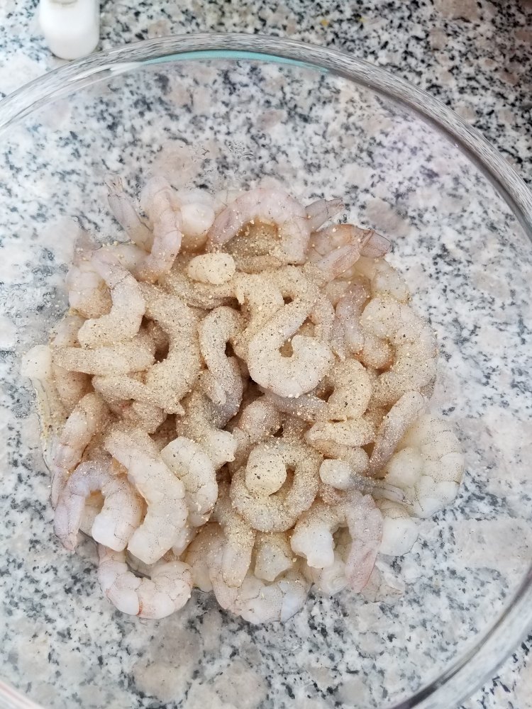 什锦虾仁步骤3