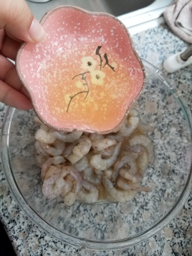 什锦虾仁步骤4