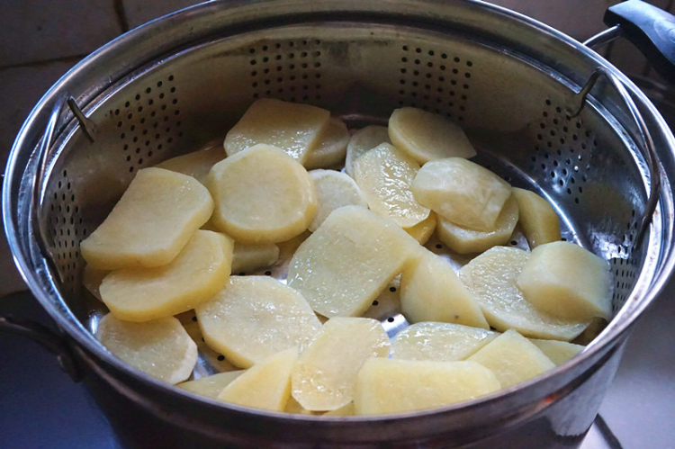 土豆泥虾球步骤2