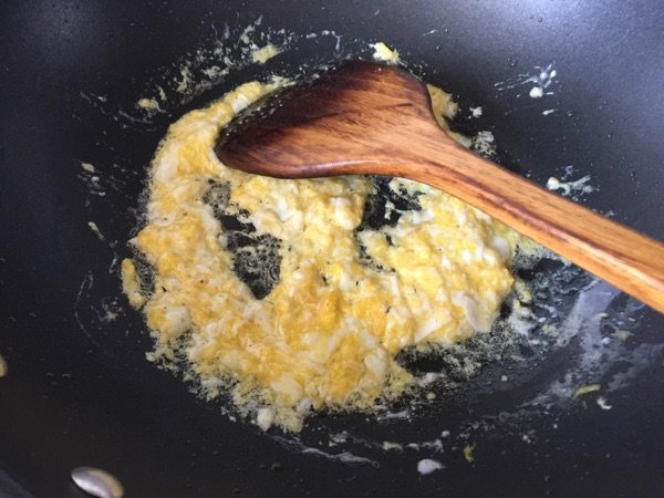 腊味紫菜炒饭步骤4