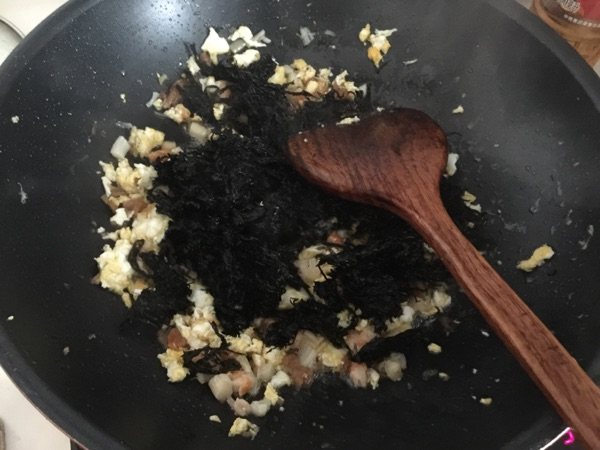 腊味紫菜炒饭步骤7