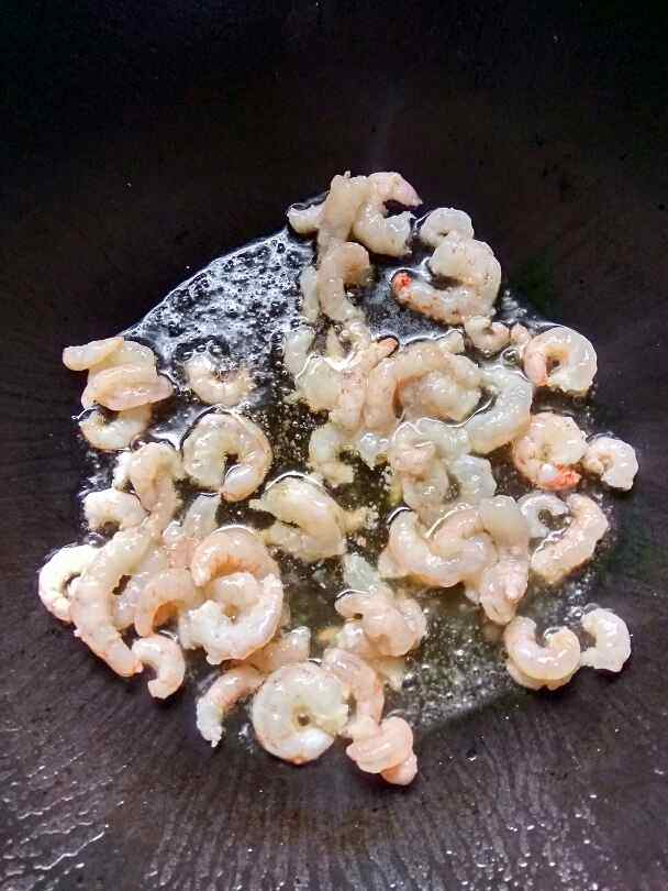 鲜虾瘦肉炒青椒步骤4