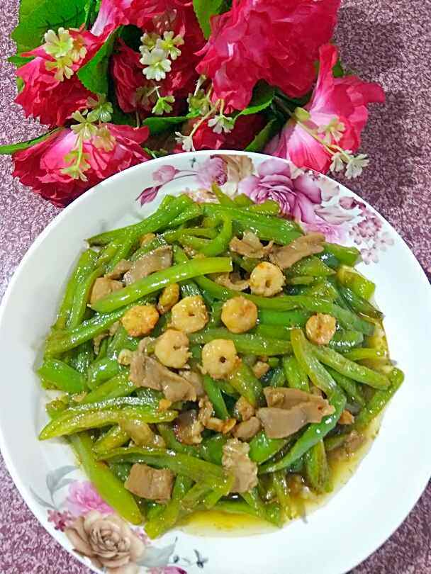 鲜虾瘦肉炒青椒步骤12