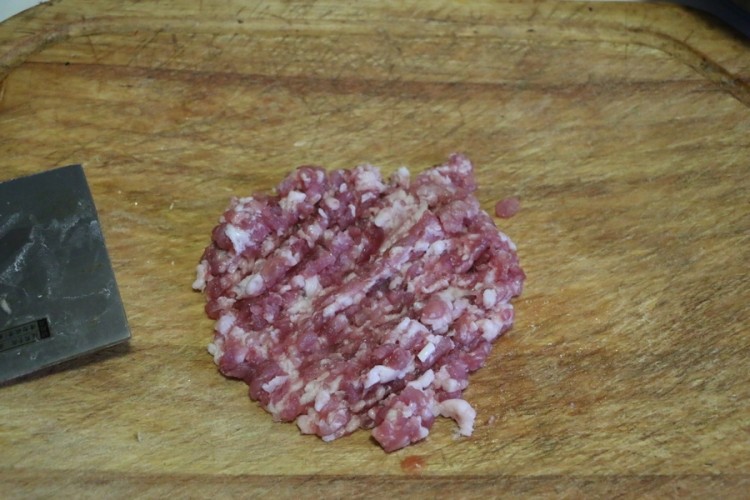 鲜肉虾仁馄饨步骤3