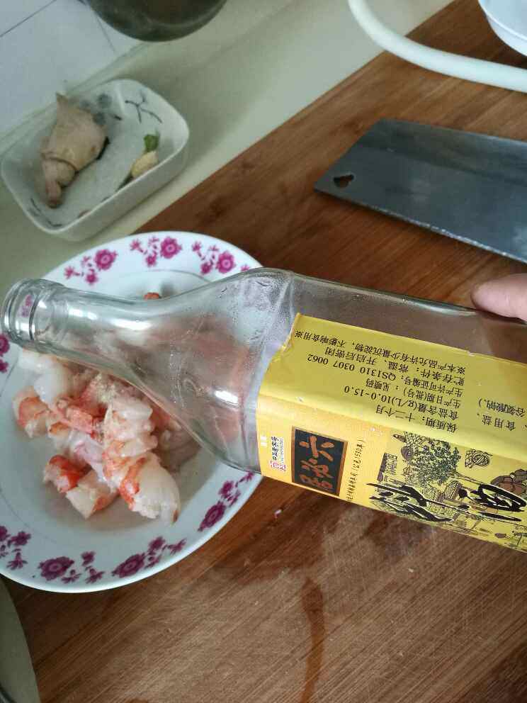 青瓜腰果虾仁步骤6