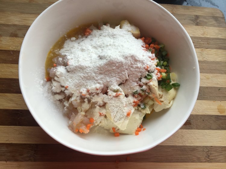 豆腐虾饼#非转基因金步骤5