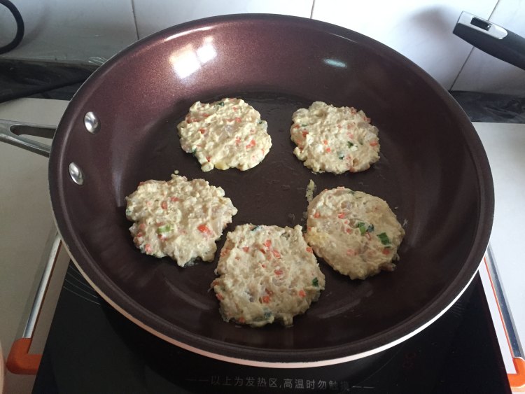 豆腐虾饼#非转基因金步骤7