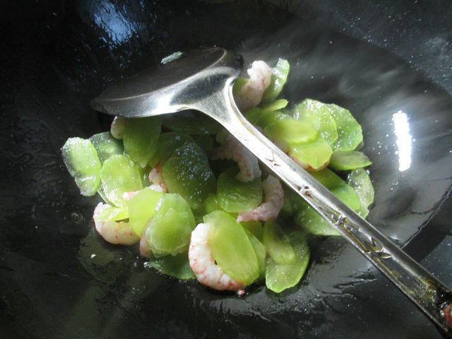 虾仁莴笋煮豆腐步骤5