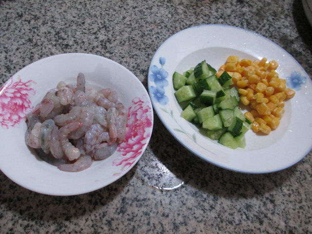 炒虾仁步骤1
