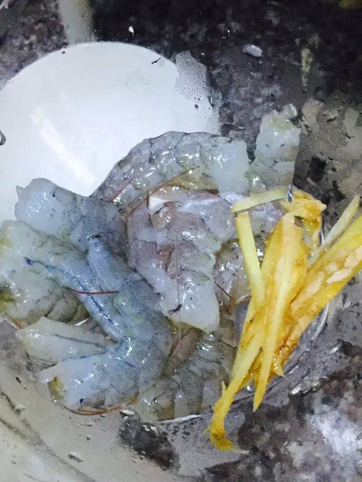 虾仁肉泥粥步骤2