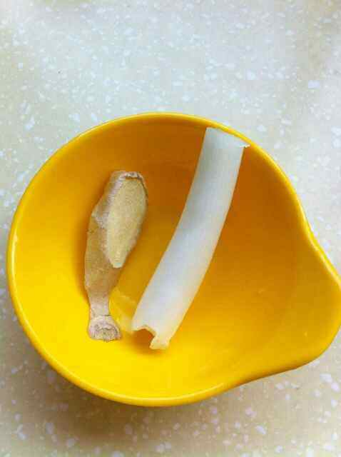 豉油白菜炒虾仁步骤3